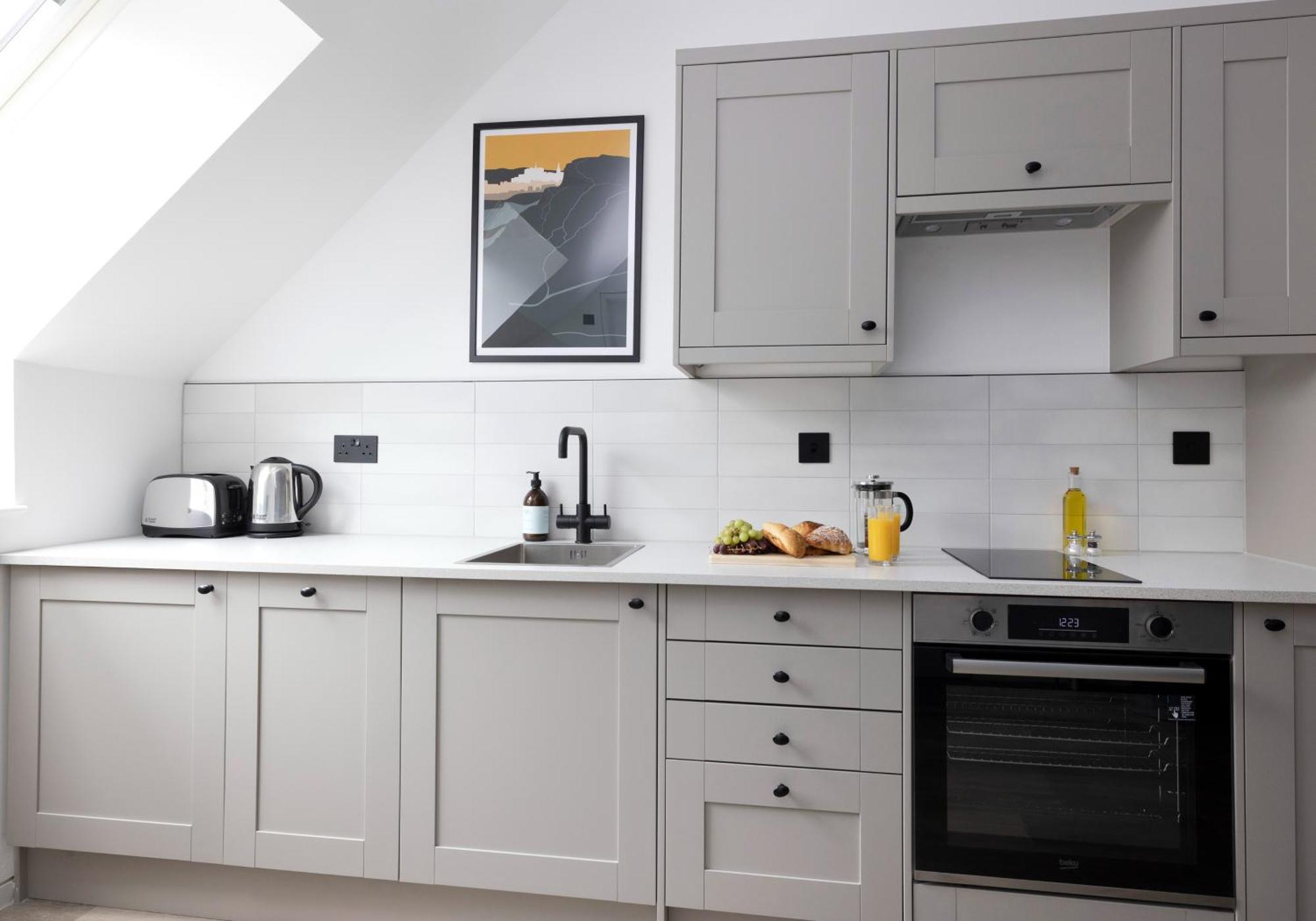 Charming Studios Near Holyrood Park & Calton Hill Edinburgh Ruang foto