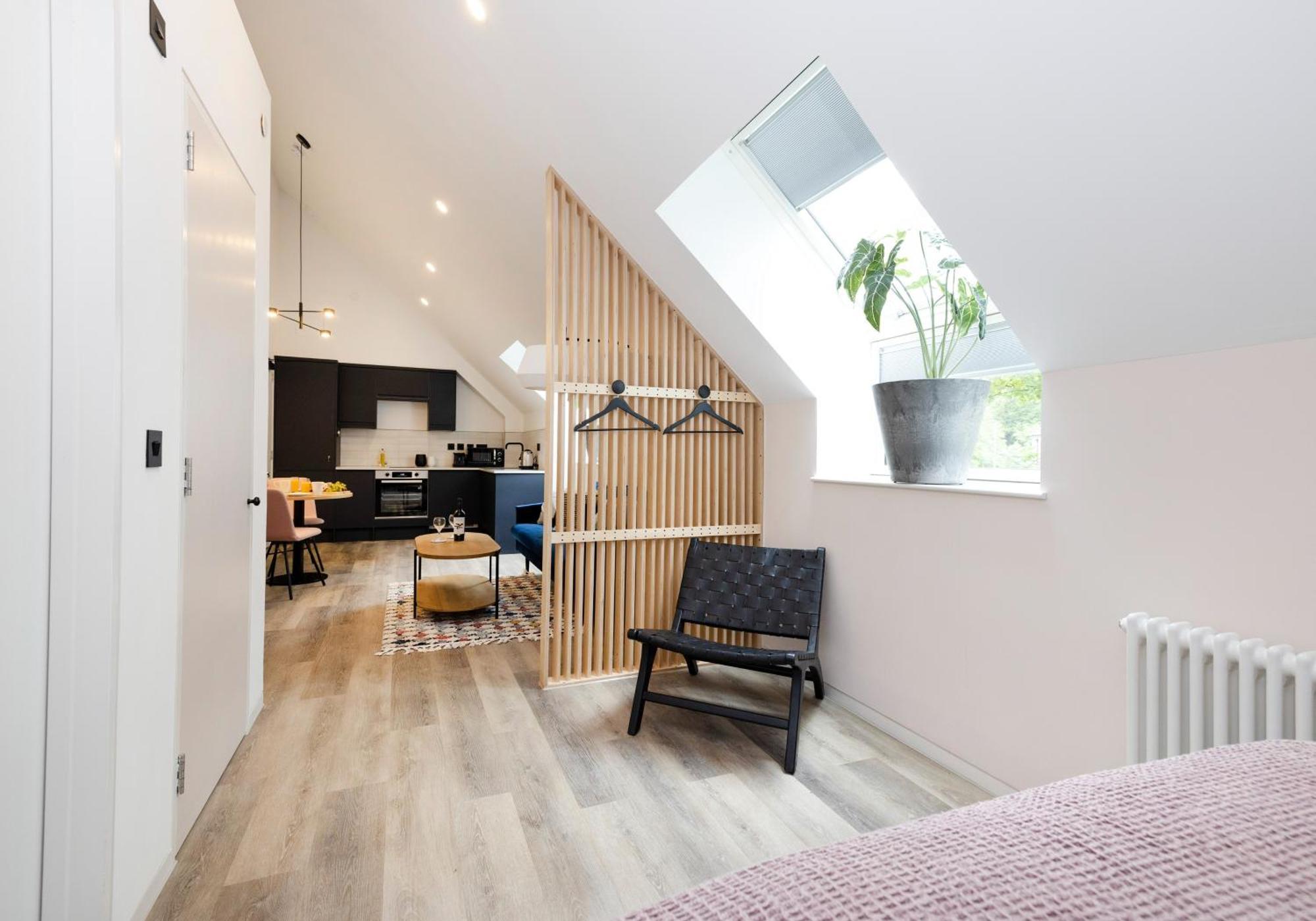 Charming Studios Near Holyrood Park & Calton Hill Edinburgh Ruang foto