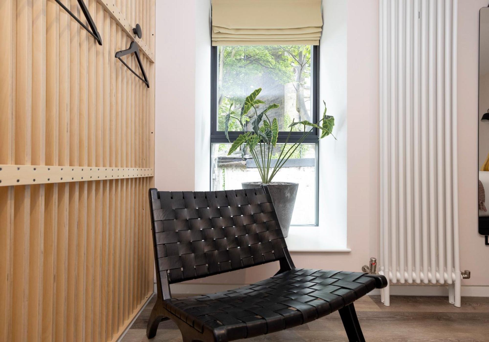 Charming Studios Near Holyrood Park & Calton Hill Edinburgh Ruang foto