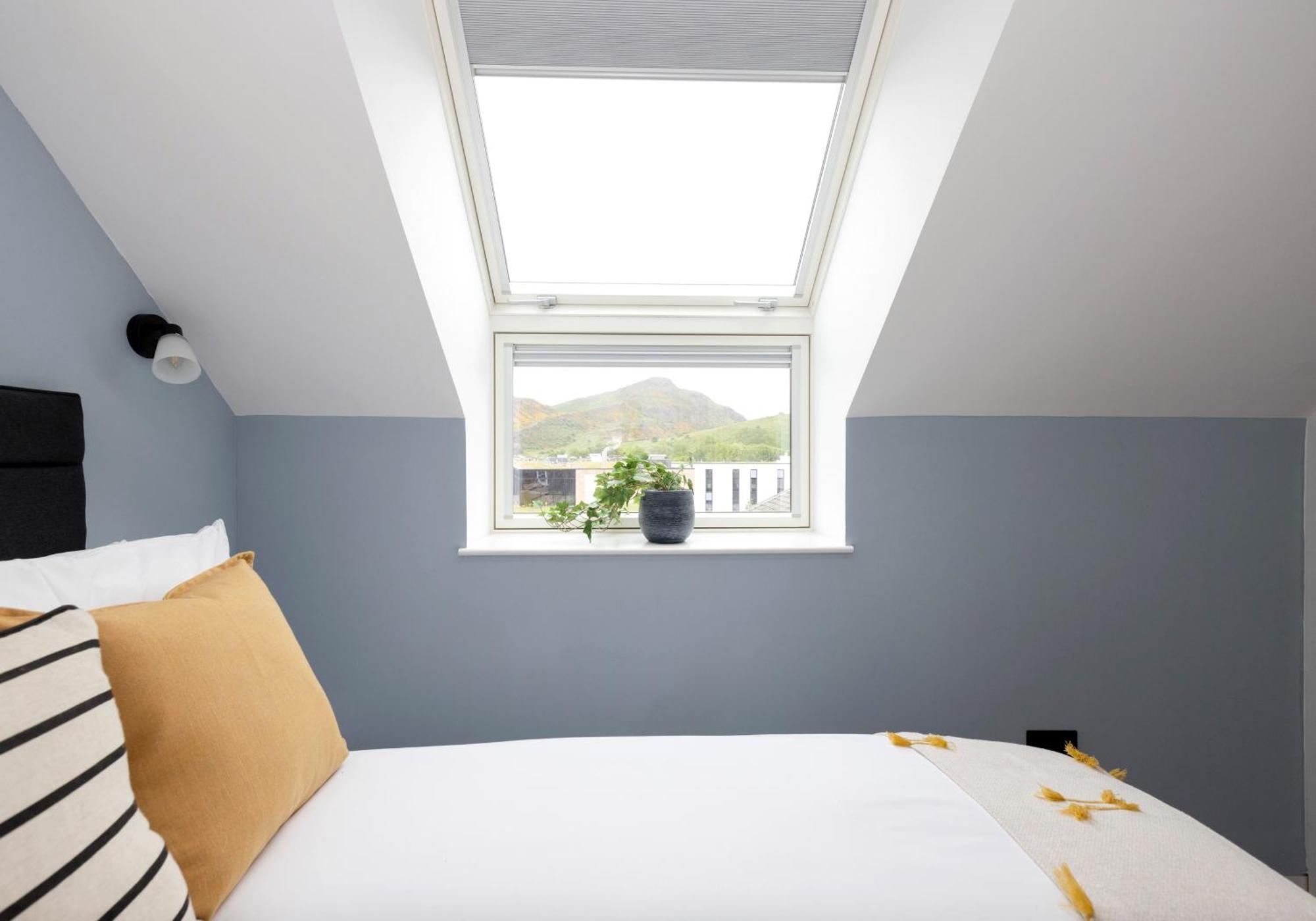 Charming Studios Near Holyrood Park & Calton Hill Edinburgh Ruang foto