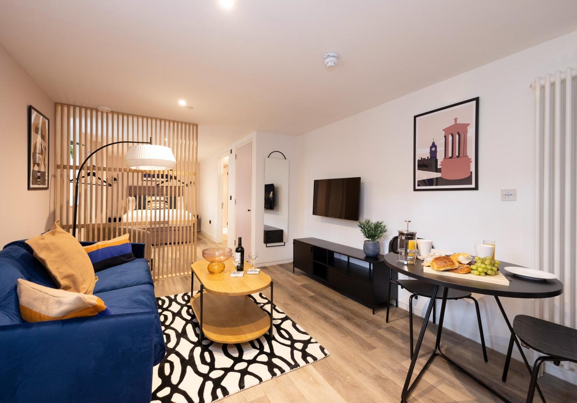 Charming Studios Near Holyrood Park & Calton Hill Edinburgh Ruang foto