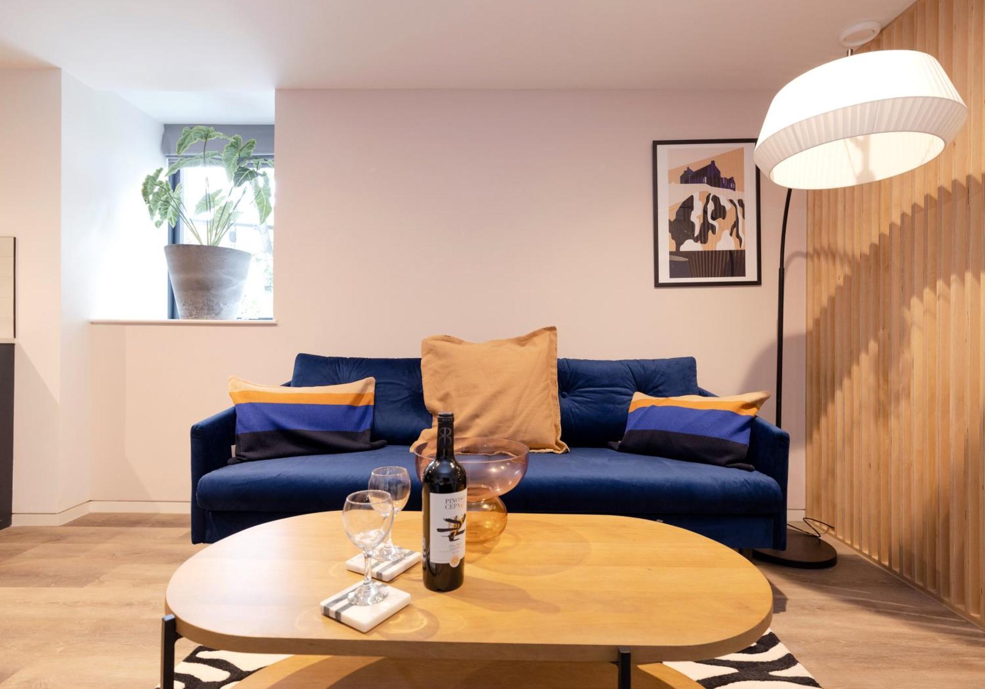 Charming Studios Near Holyrood Park & Calton Hill Edinburgh Ruang foto