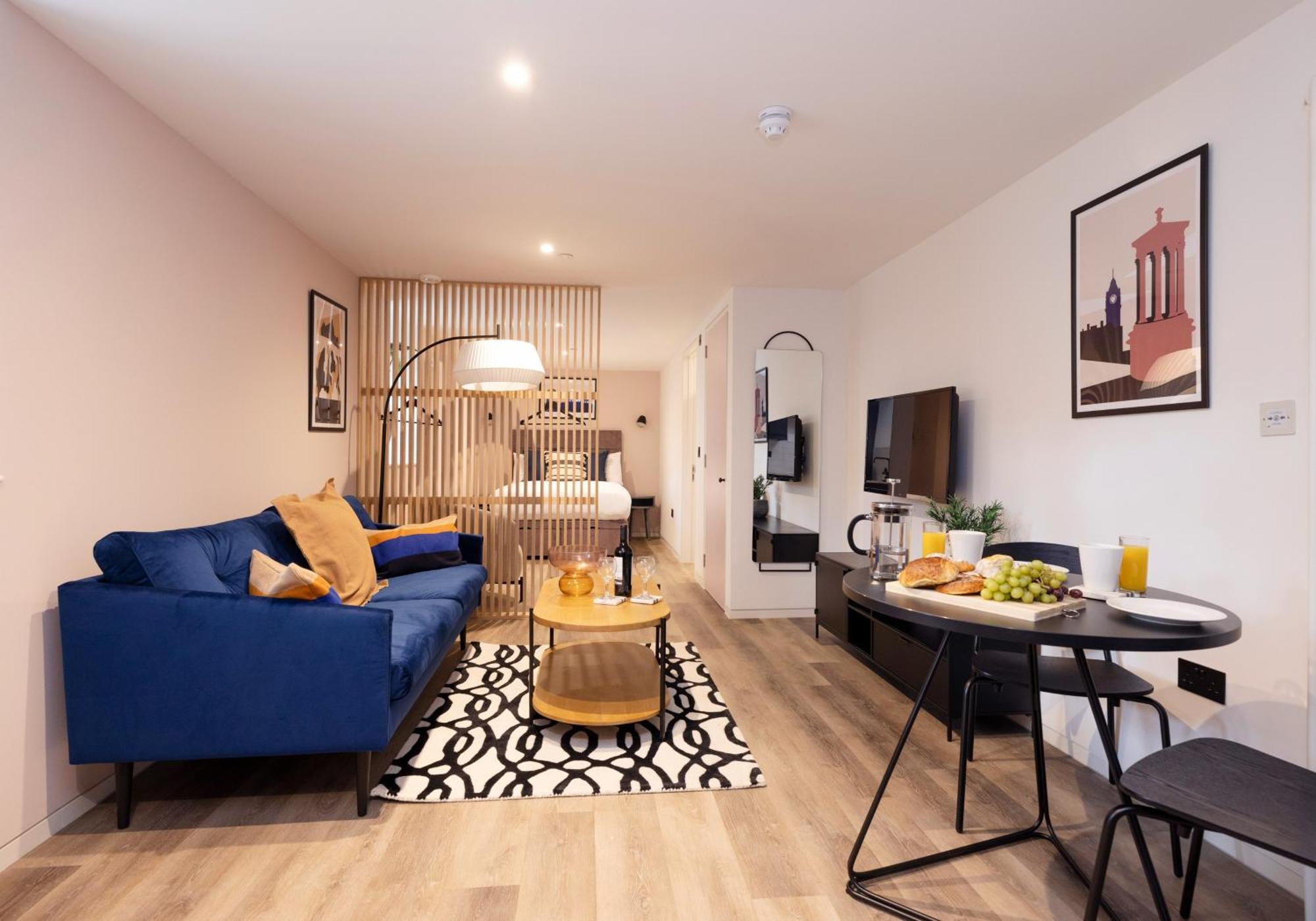 Charming Studios Near Holyrood Park & Calton Hill Edinburgh Ruang foto