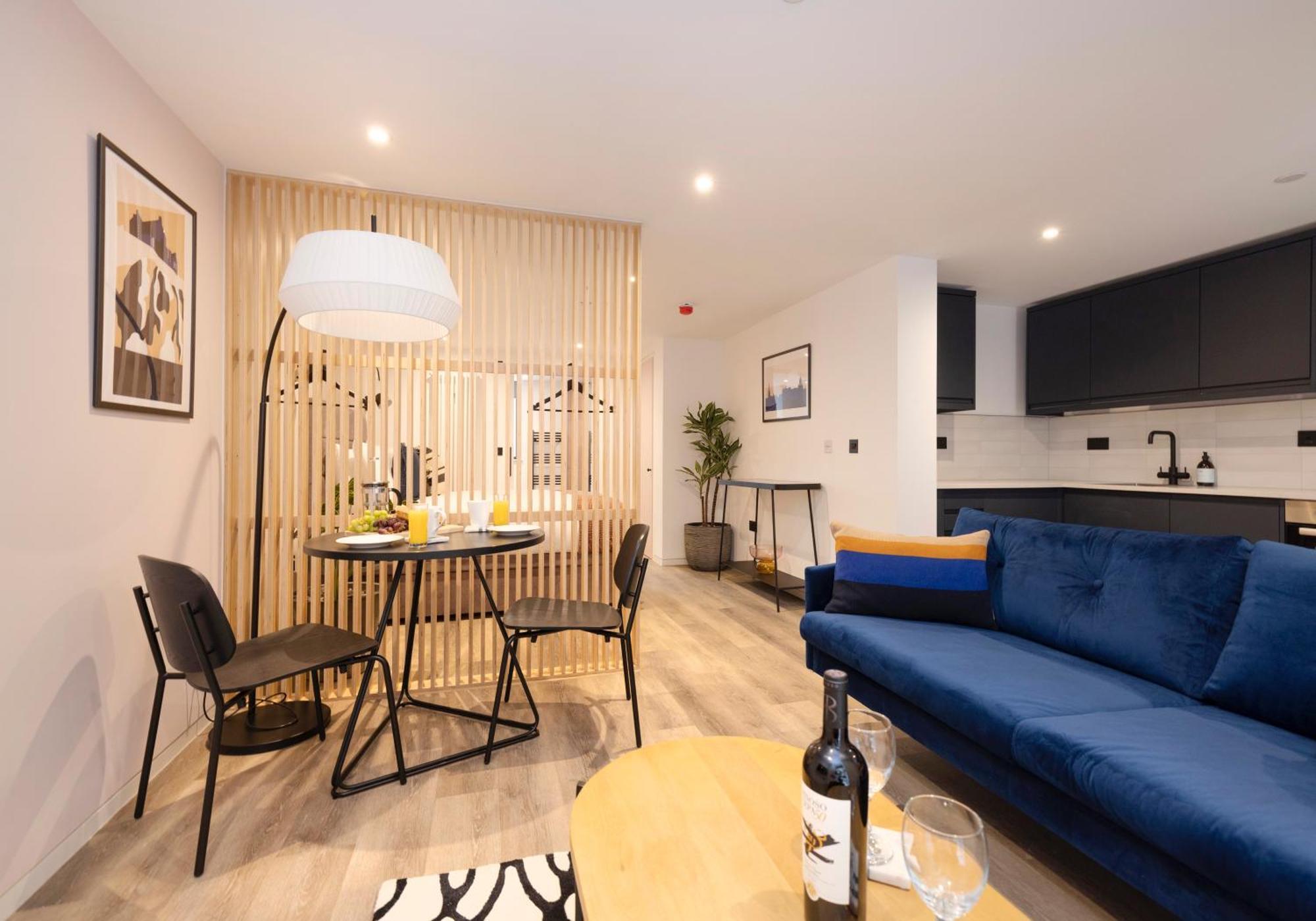Charming Studios Near Holyrood Park & Calton Hill Edinburgh Ruang foto