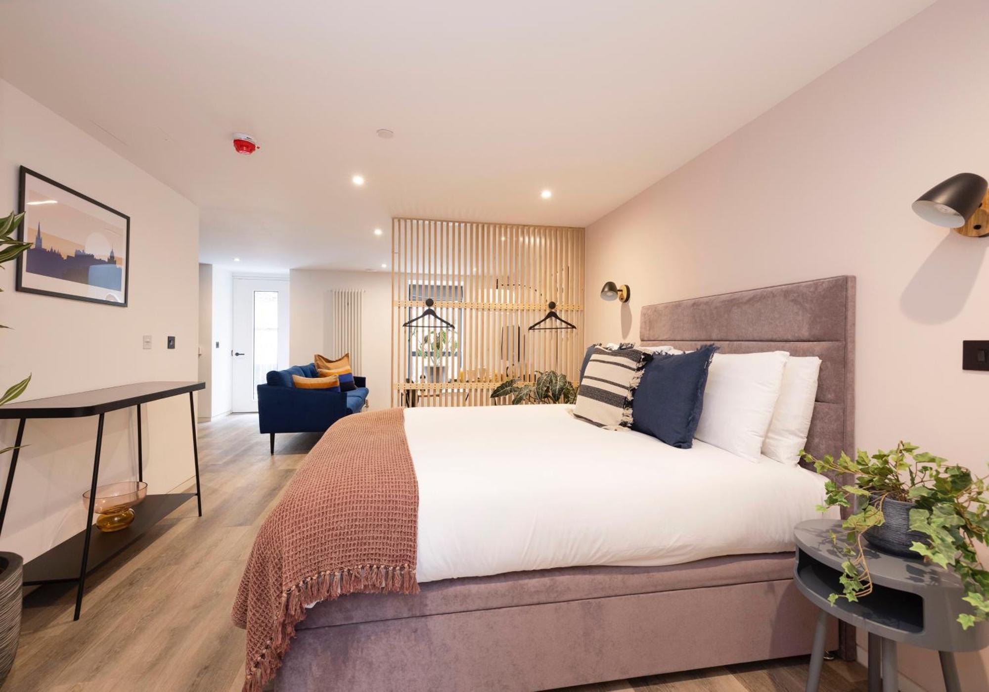 Charming Studios Near Holyrood Park & Calton Hill Edinburgh Ruang foto