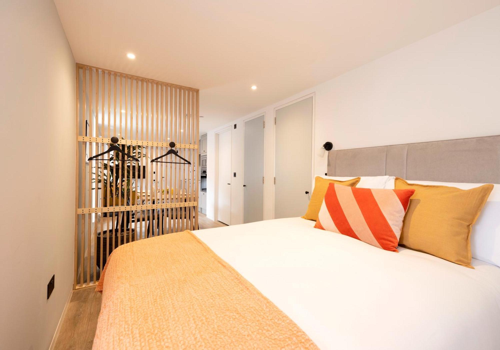 Charming Studios Near Holyrood Park & Calton Hill Edinburgh Ruang foto