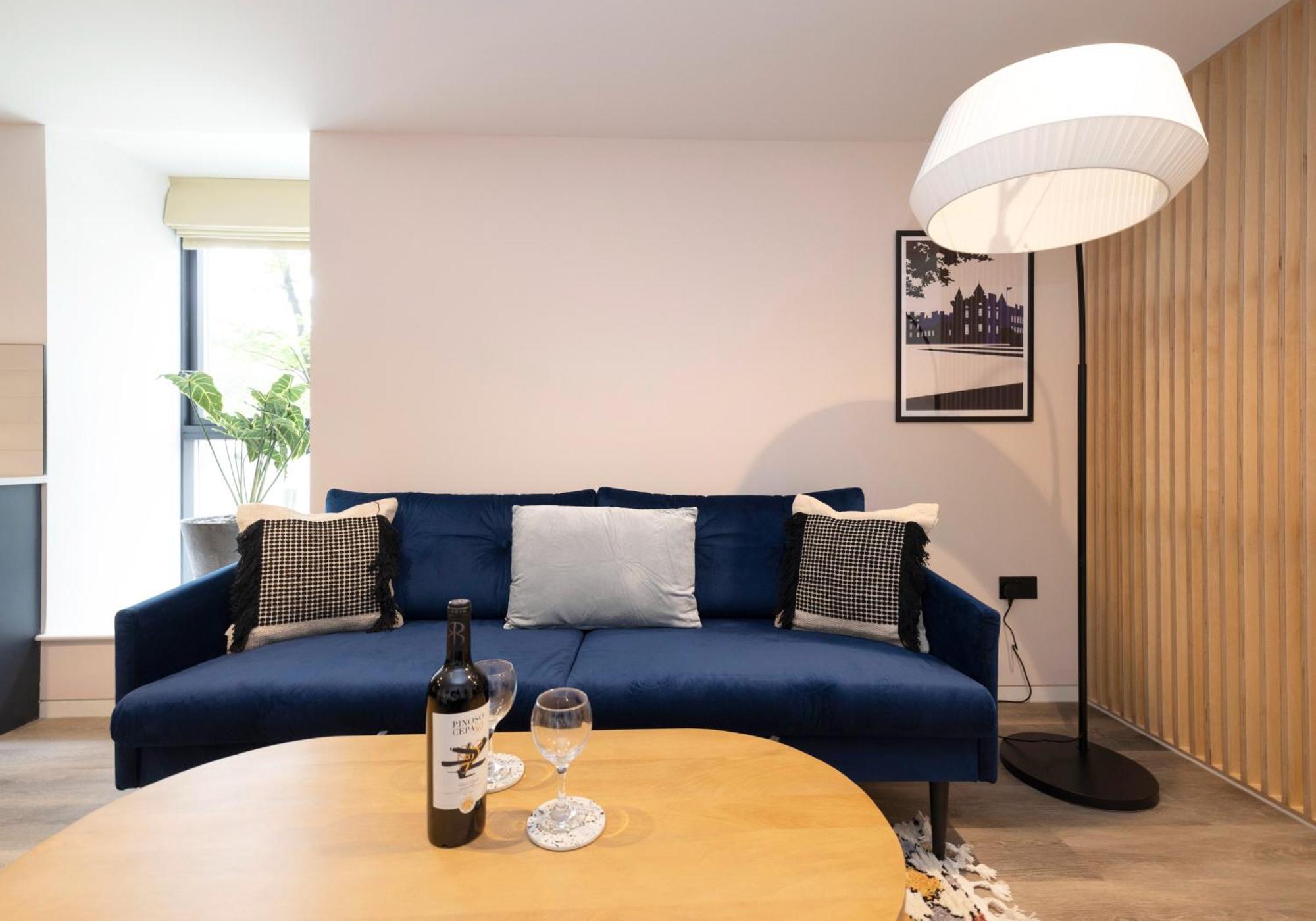 Charming Studios Near Holyrood Park & Calton Hill Edinburgh Ruang foto